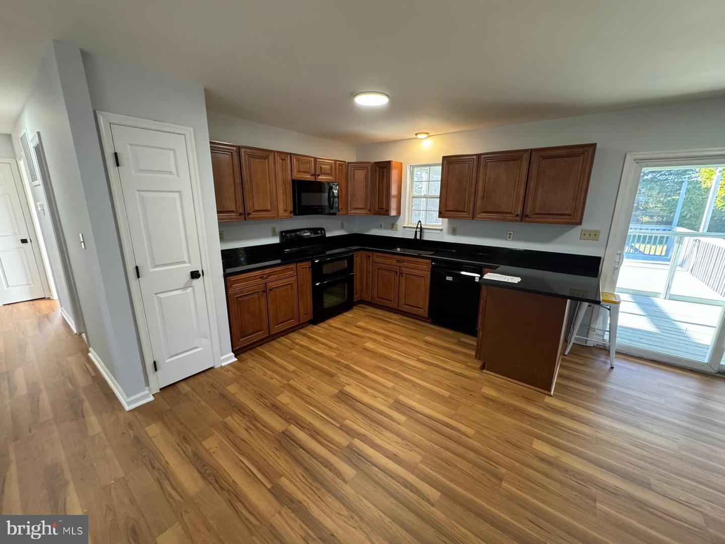 419 SUMMIT AVE, WINCHESTER, Virginia 22601, 5 Bedrooms Bedrooms, ,3 BathroomsBathrooms,Residential,For sale,419 SUMMIT AVE,VAWI2009258 MLS # VAWI2009258