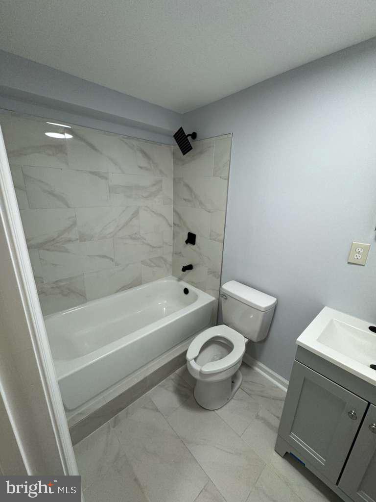 419 SUMMIT AVE, WINCHESTER, Virginia 22601, 5 Bedrooms Bedrooms, ,3 BathroomsBathrooms,Residential,For sale,419 SUMMIT AVE,VAWI2009258 MLS # VAWI2009258