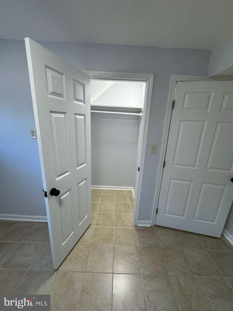 419 SUMMIT AVE, WINCHESTER, Virginia 22601, 5 Bedrooms Bedrooms, ,3 BathroomsBathrooms,Residential,For sale,419 SUMMIT AVE,VAWI2009258 MLS # VAWI2009258