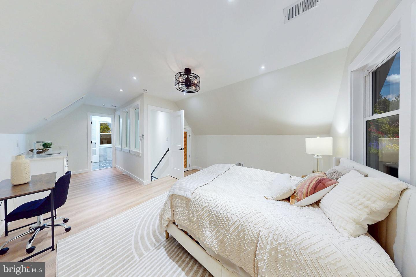 2806 FRANKLIN ST NE, WASHINGTON, District Of Columbia 20018, 6 Bedrooms Bedrooms, ,5 BathroomsBathrooms,Residential,For sale,2806 FRANKLIN ST NE,DCDC2227278 MLS # DCDC2227278
