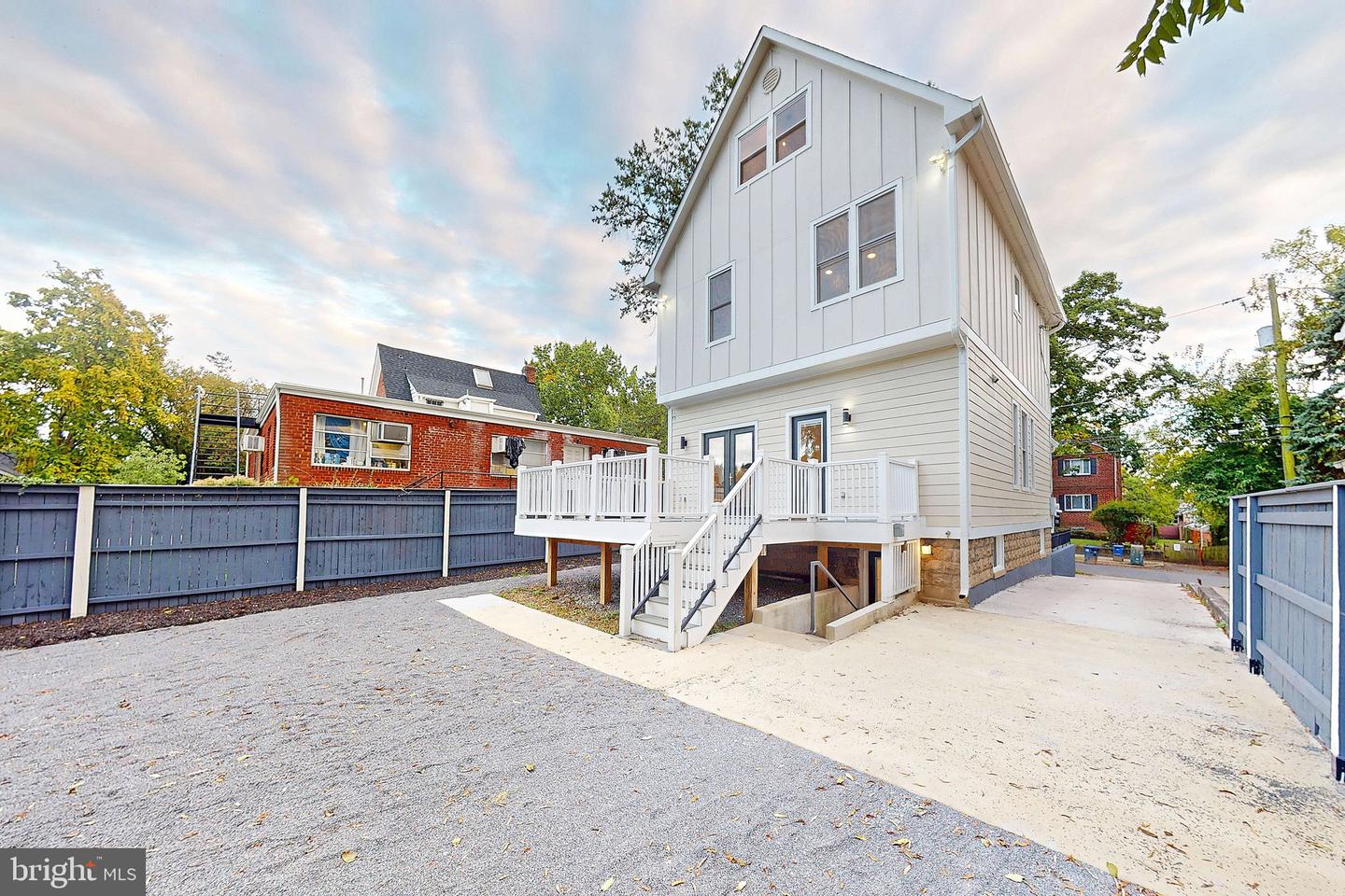 2806 FRANKLIN ST NE, WASHINGTON, District Of Columbia 20018, 6 Bedrooms Bedrooms, ,5 BathroomsBathrooms,Residential,For sale,2806 FRANKLIN ST NE,DCDC2227278 MLS # DCDC2227278