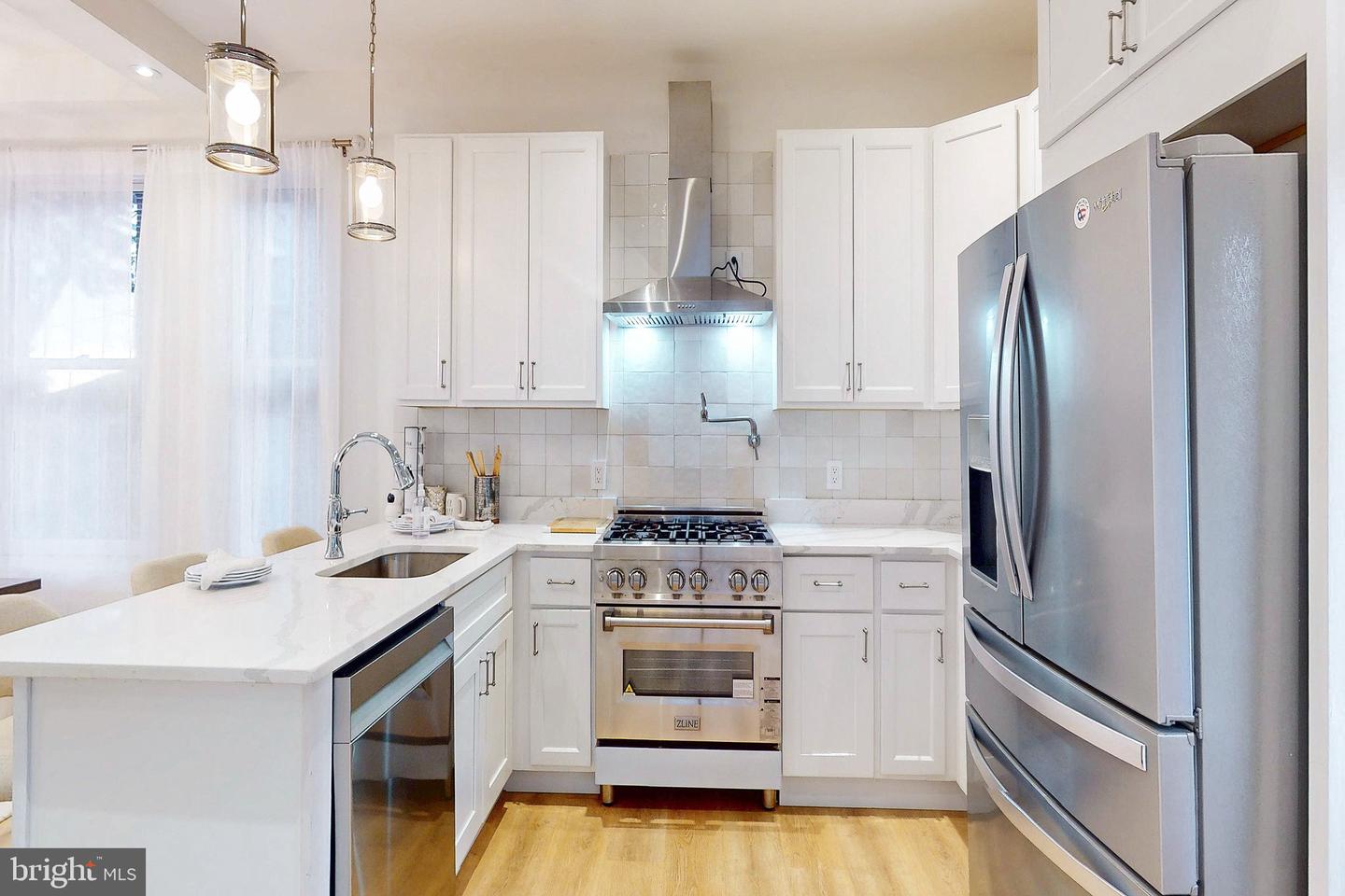 2806 FRANKLIN ST NE, WASHINGTON, District Of Columbia 20018, 6 Bedrooms Bedrooms, ,5 BathroomsBathrooms,Residential,For sale,2806 FRANKLIN ST NE,DCDC2227278 MLS # DCDC2227278