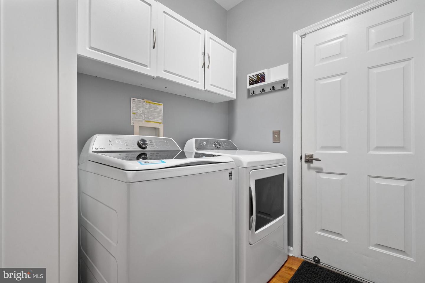 9150 STONEGARDEN DR, LORTON, Virginia 22079, 5 Bedrooms Bedrooms, ,3 BathroomsBathrooms,Residential,For sale,9150 STONEGARDEN DR,VAFX2274672 MLS # VAFX2274672