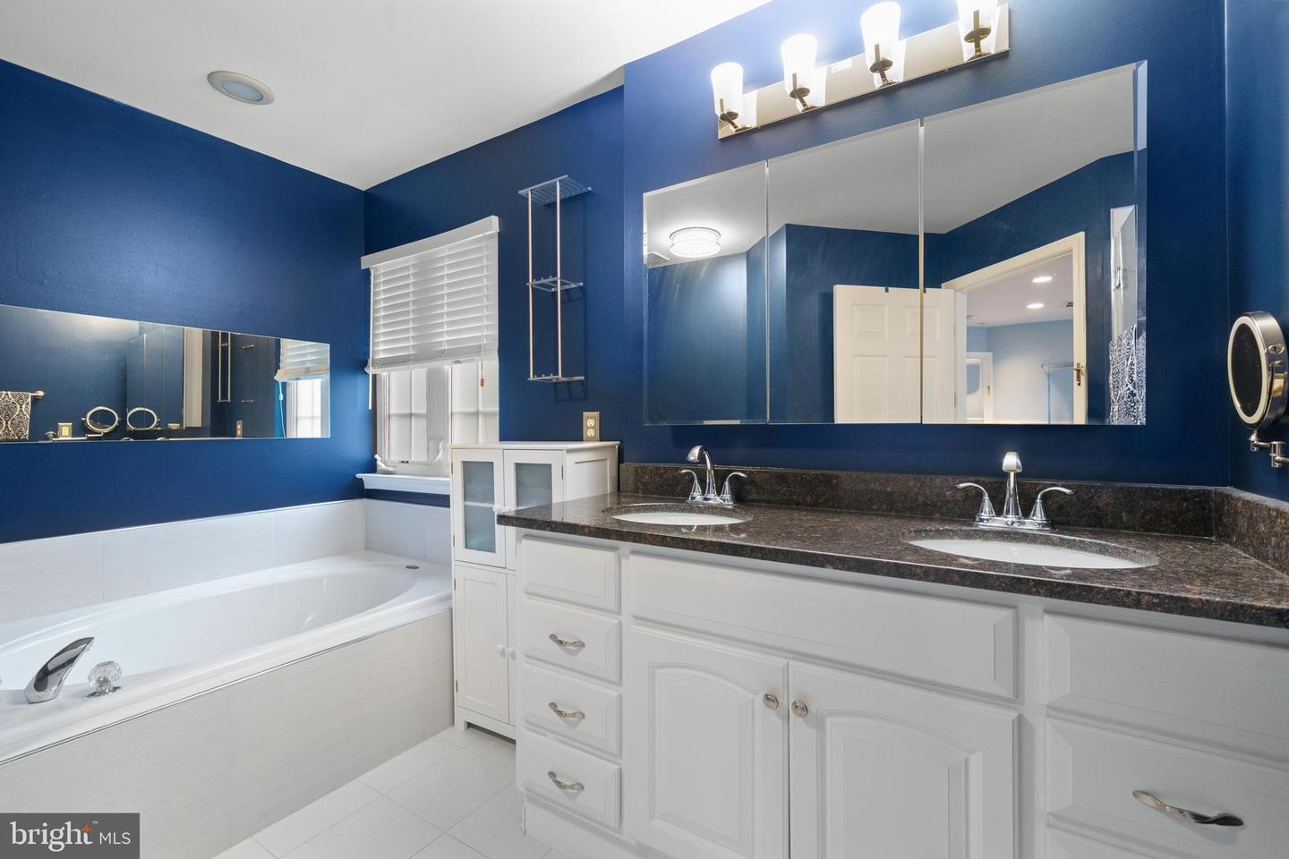 9150 STONEGARDEN DR, LORTON, Virginia 22079, 5 Bedrooms Bedrooms, ,3 BathroomsBathrooms,Residential,For sale,9150 STONEGARDEN DR,VAFX2274672 MLS # VAFX2274672
