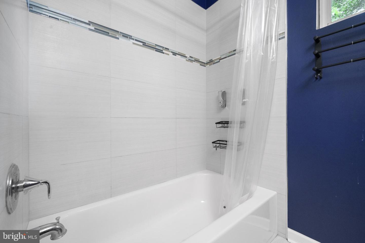 9150 STONEGARDEN DR, LORTON, Virginia 22079, 5 Bedrooms Bedrooms, ,3 BathroomsBathrooms,Residential,For sale,9150 STONEGARDEN DR,VAFX2274672 MLS # VAFX2274672