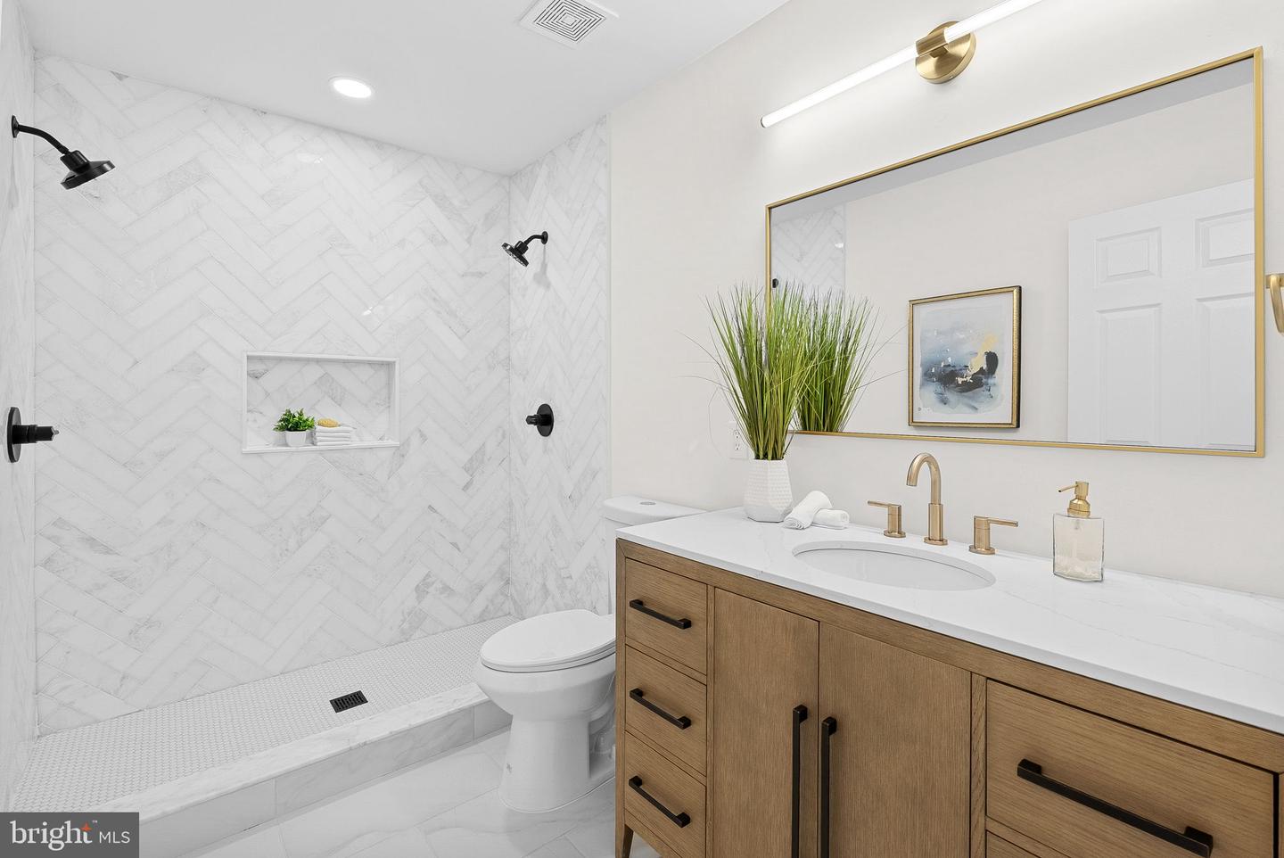 1805 S POLLARD ST, ARLINGTON, Virginia 22204, 4 Bedrooms Bedrooms, ,3 BathroomsBathrooms,Residential,For sale,1805 S POLLARD ST,VAAR2064994 MLS # VAAR2064994 1805 S POLLARD ST, ARLINGTON, Virginia 22204, 4 Bedrooms Bedrooms, ,3 BathroomsBathrooms,Residential,For sale,1805 S POLLARD ST,VAAR2064994 MLS # VAAR2064994