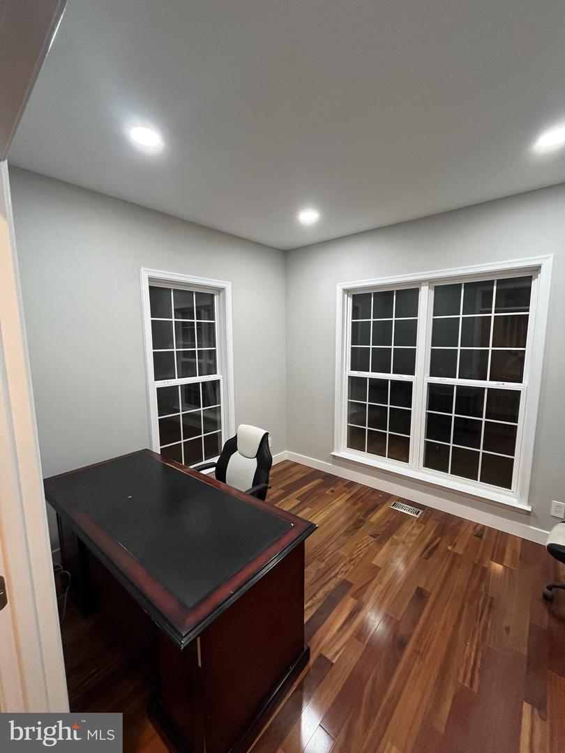 13975 TANNERS HOUSE WAY, CENTREVILLE, Virginia 20121, 4 Bedrooms Bedrooms, ,3 BathroomsBathrooms,Residential,For sale,13975 TANNERS HOUSE WAY,VAFX2274702 MLS # VAFX2274702