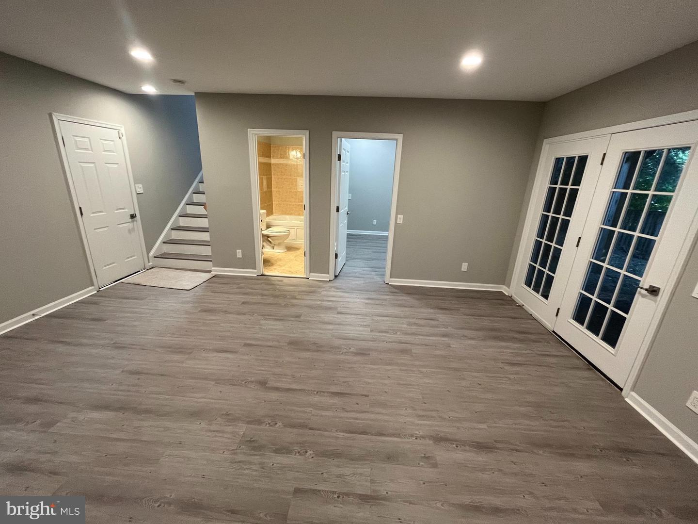 13975 TANNERS HOUSE WAY, CENTREVILLE, Virginia 20121, 4 Bedrooms Bedrooms, ,3 BathroomsBathrooms,Residential,For sale,13975 TANNERS HOUSE WAY,VAFX2274702 MLS # VAFX2274702