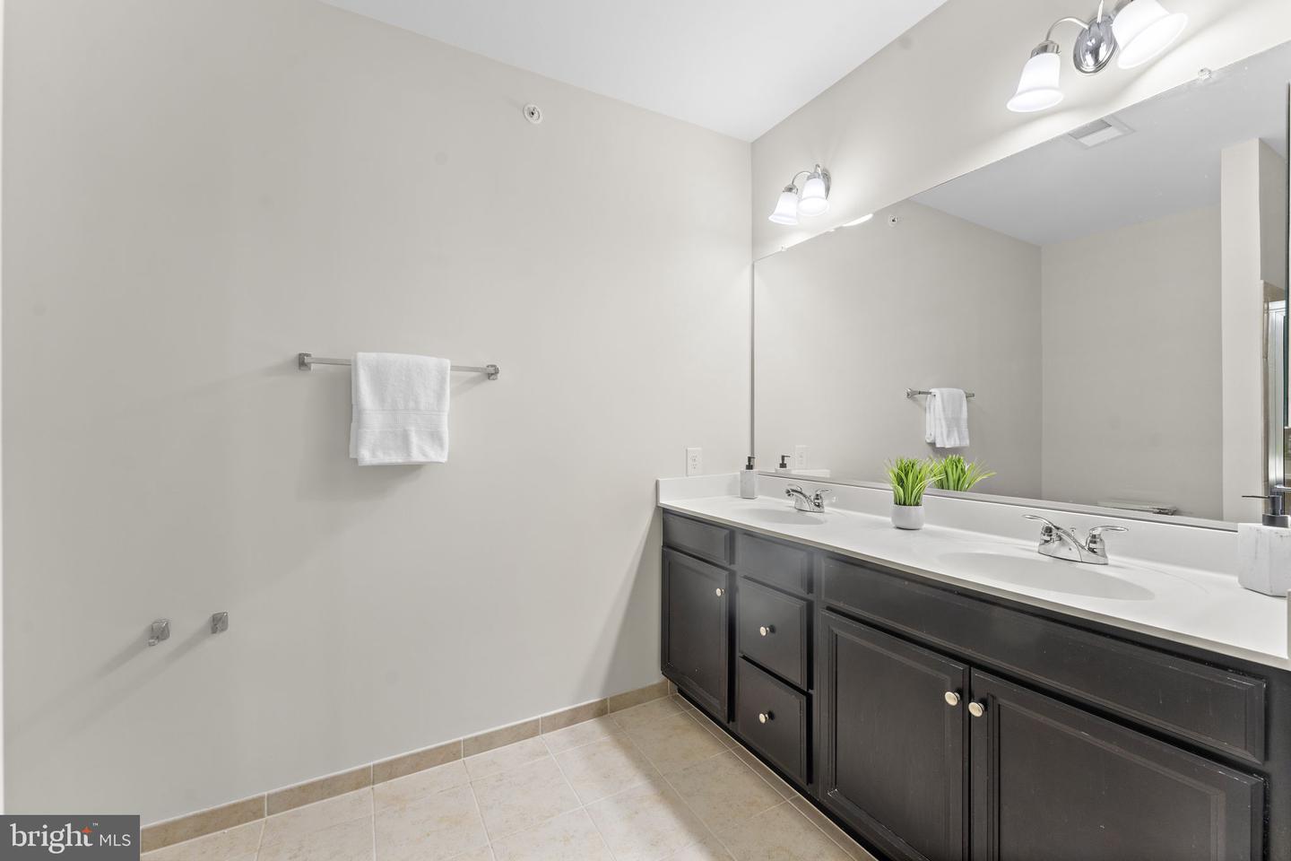 15201 ROYAL CREST DR, HAYMARKET, Virginia 20169, 2 Bedrooms Bedrooms, ,2 BathroomsBathrooms,Residential,For sale,15201 ROYAL CREST DR,VAPW2106110 MLS # VAPW2106110