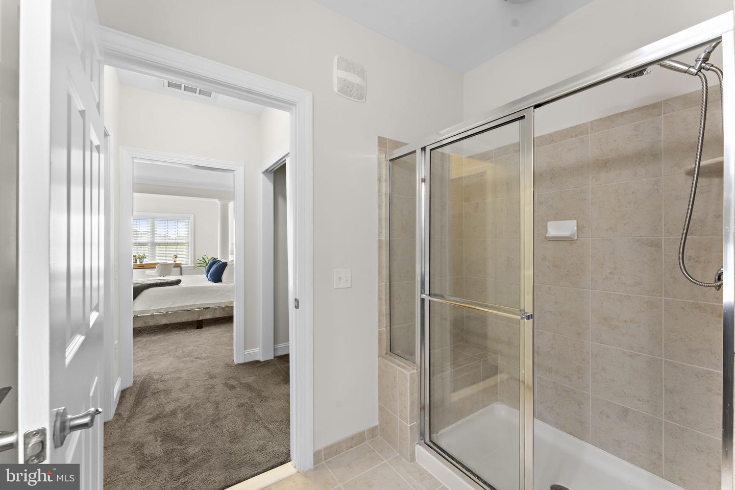 15201 ROYAL CREST DR, HAYMARKET, Virginia 20169, 2 Bedrooms Bedrooms, ,2 BathroomsBathrooms,Residential,For sale,15201 ROYAL CREST DR,VAPW2106110 MLS # VAPW2106110