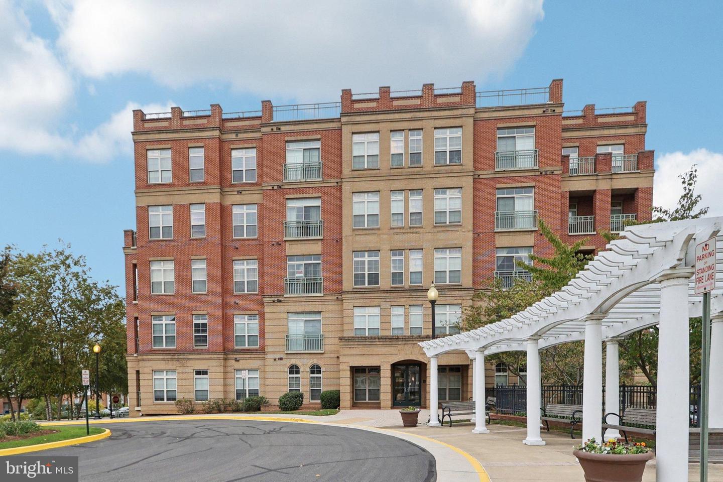680 WATERMANS DR #505, WOODBRIDGE, Virginia 22191, 2 Bedrooms Bedrooms, 10 Rooms Rooms,2 BathroomsBathrooms,Residential,For sale,680 WATERMANS DR #505,VAPW2106134 MLS # VAPW2106134