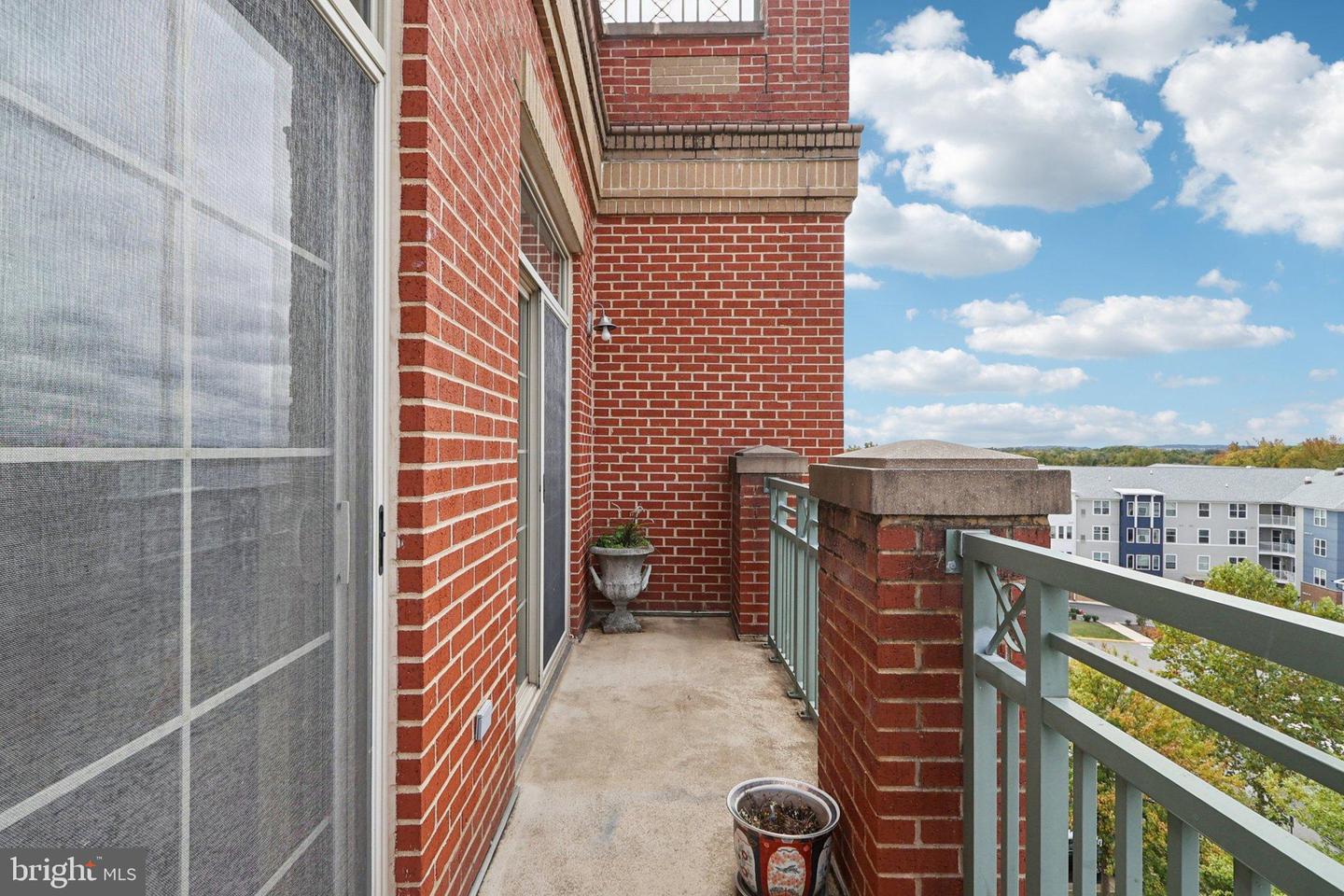680 WATERMANS DR #505, WOODBRIDGE, Virginia 22191, 2 Bedrooms Bedrooms, 10 Rooms Rooms,2 BathroomsBathrooms,Residential,For sale,680 WATERMANS DR #505,VAPW2106134 MLS # VAPW2106134