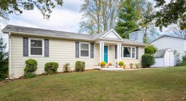 518 JESTER LN, CHARLOTTESVILLE, Virginia 22911, 4 Bedrooms Bedrooms, ,2 BathroomsBathrooms,Residential,For sale,518 JESTER LN,670086 MLS # 670086