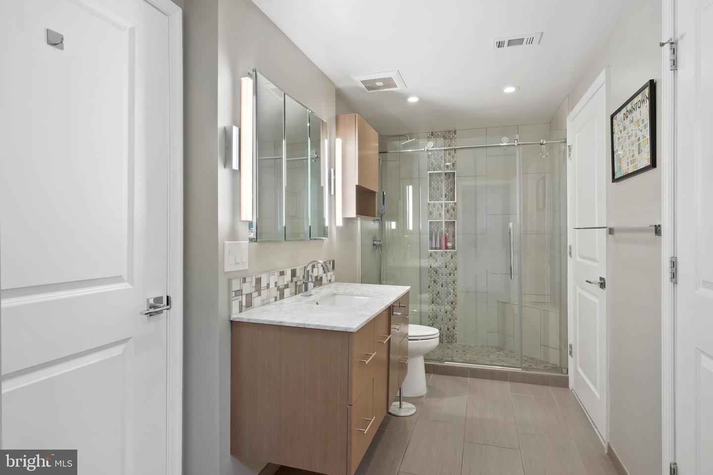 555 MASSACHUSETTS AVE NW #1319, WASHINGTON, District Of Columbia 20001, 1 Bedroom Bedrooms, ,1 BathroomBathrooms,Residential,For sale,555 MASSACHUSETTS AVE NW #1319,DCDC2227448 MLS # DCDC2227448
