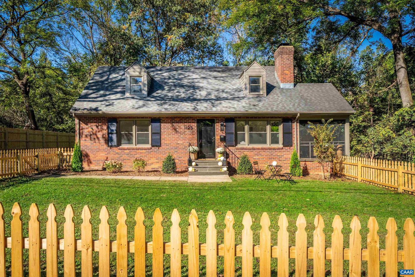 1125 PARK ST, CHARLOTTESVILLE, Virginia 22901, 4 Bedrooms Bedrooms, ,2 BathroomsBathrooms,Residential,For sale,1125 PARK ST,670091 MLS # 670091