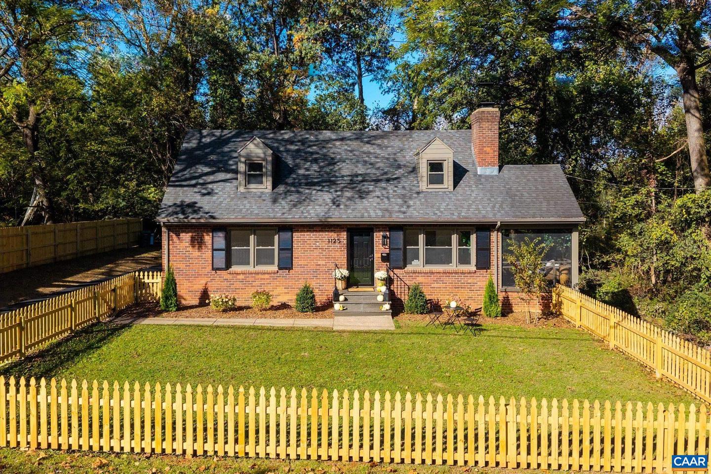 1125 PARK ST, CHARLOTTESVILLE, Virginia 22901, 4 Bedrooms Bedrooms, ,2 BathroomsBathrooms,Residential,For sale,1125 PARK ST,670091 MLS # 670091