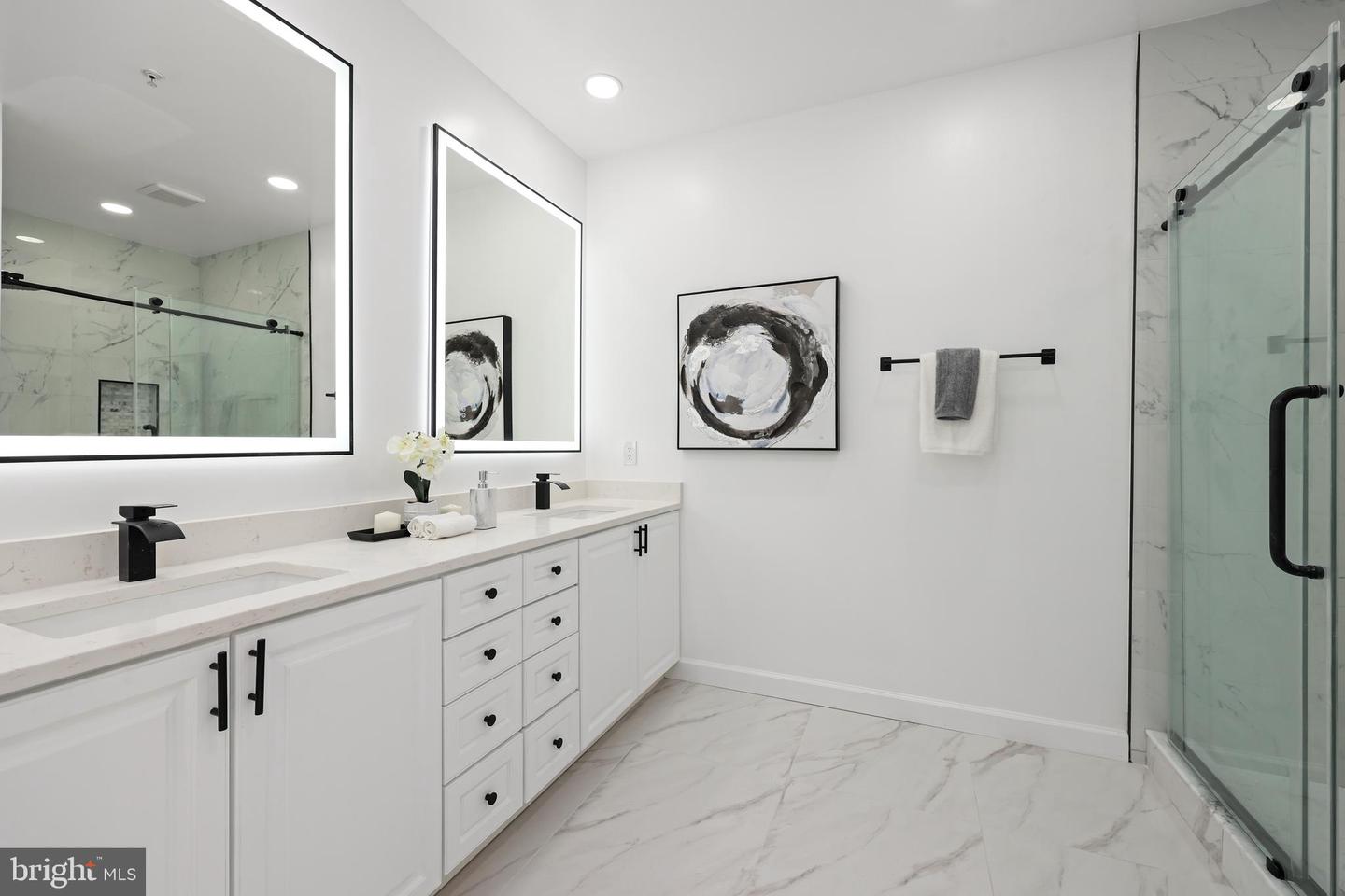522 N ROYAL ST, ALEXANDRIA, Virginia 22314, 3 Bedrooms Bedrooms, ,2 BathroomsBathrooms,Residential,For sale,522 N ROYAL ST,VAAX2050932 MLS # VAAX2050932