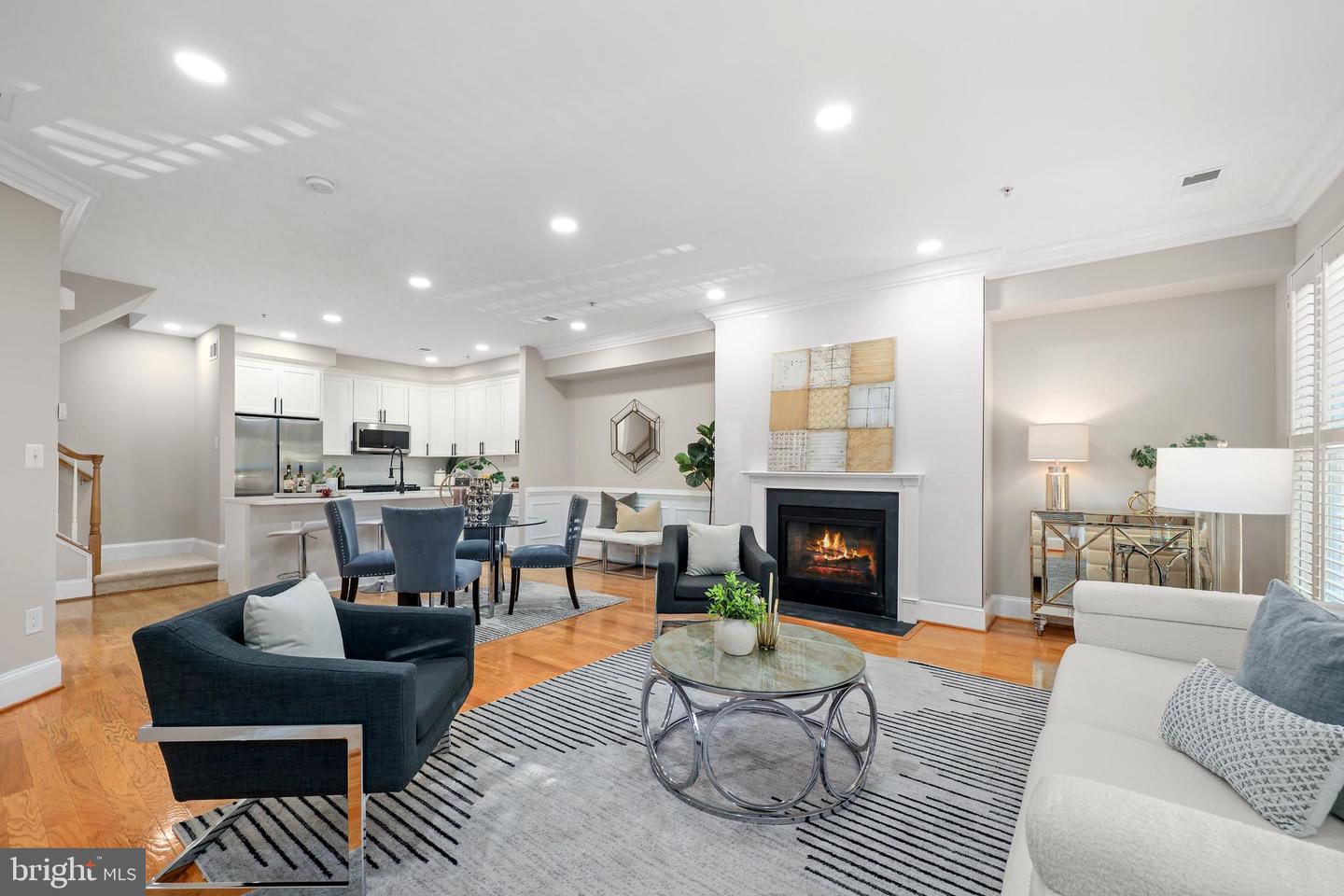 522 N ROYAL ST, ALEXANDRIA, Virginia 22314, 3 Bedrooms Bedrooms, ,2 BathroomsBathrooms,Residential,For sale,522 N ROYAL ST,VAAX2050932 MLS # VAAX2050932
