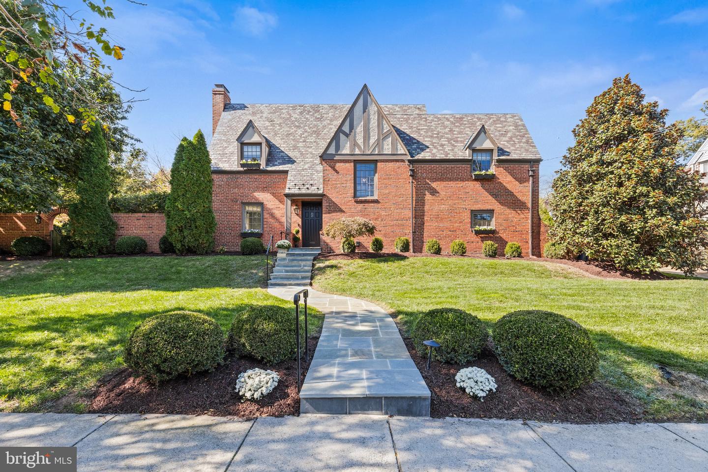 4100 49TH ST NW, WASHINGTON, District Of Columbia 20016, 4 Bedrooms Bedrooms, ,3 BathroomsBathrooms,Residential,For sale,4100 49TH ST NW,DCDC2227496 MLS # DCDC2227496