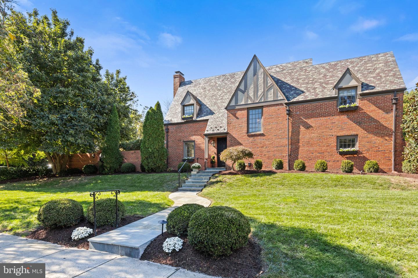 4100 49TH ST NW, WASHINGTON, District Of Columbia 20016, 4 Bedrooms Bedrooms, ,3 BathroomsBathrooms,Residential,For sale,4100 49TH ST NW,DCDC2227496 MLS # DCDC2227496