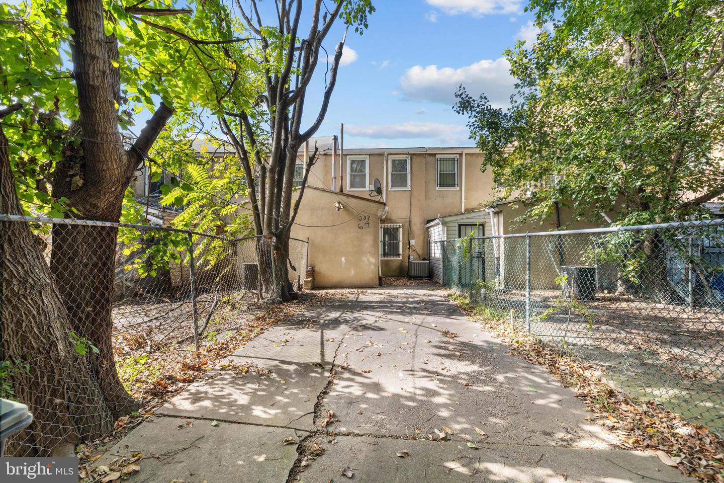 1333 6TH ST NW, WASHINGTON, District Of Columbia 20001, 2 Bedrooms Bedrooms, ,1 BathroomBathrooms,Residential,For sale,1333 6TH ST NW,DCDC2227522 MLS # DCDC2227522