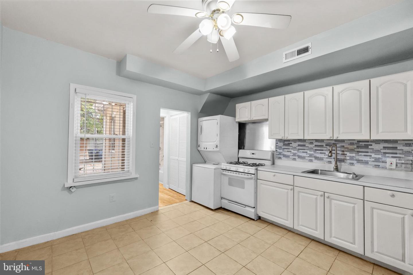 1333 6TH ST NW, WASHINGTON, District Of Columbia 20001, 2 Bedrooms Bedrooms, ,1 BathroomBathrooms,Residential,For sale,1333 6TH ST NW,DCDC2227522 MLS # DCDC2227522