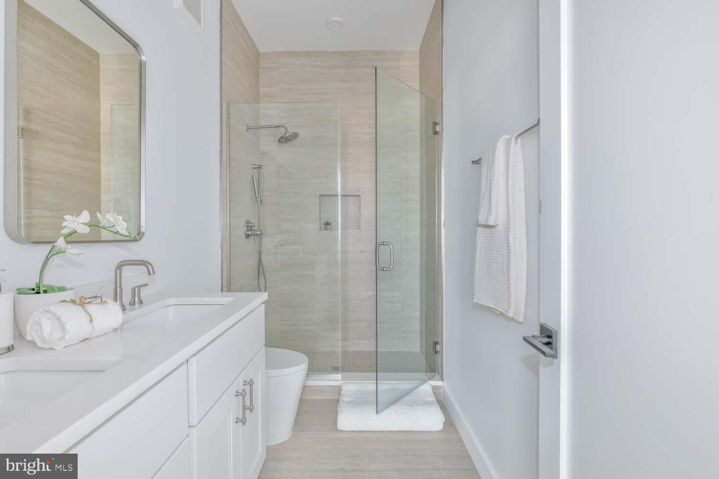 4347 HARRISON ST NW #2, WASHINGTON, District Of Columbia 20015, 2 Bedrooms Bedrooms, ,2 BathroomsBathrooms,Residential,For sale,4347 HARRISON ST NW #2,DCDC2227550 MLS # DCDC2227550