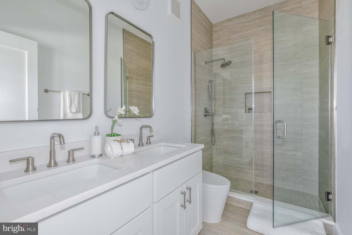 4347 HARRISON ST NW #2, WASHINGTON, District Of Columbia 20015, 2 Bedrooms Bedrooms, ,2 BathroomsBathrooms,Residential,For sale,4347 HARRISON ST NW #2,DCDC2227550 MLS # DCDC2227550