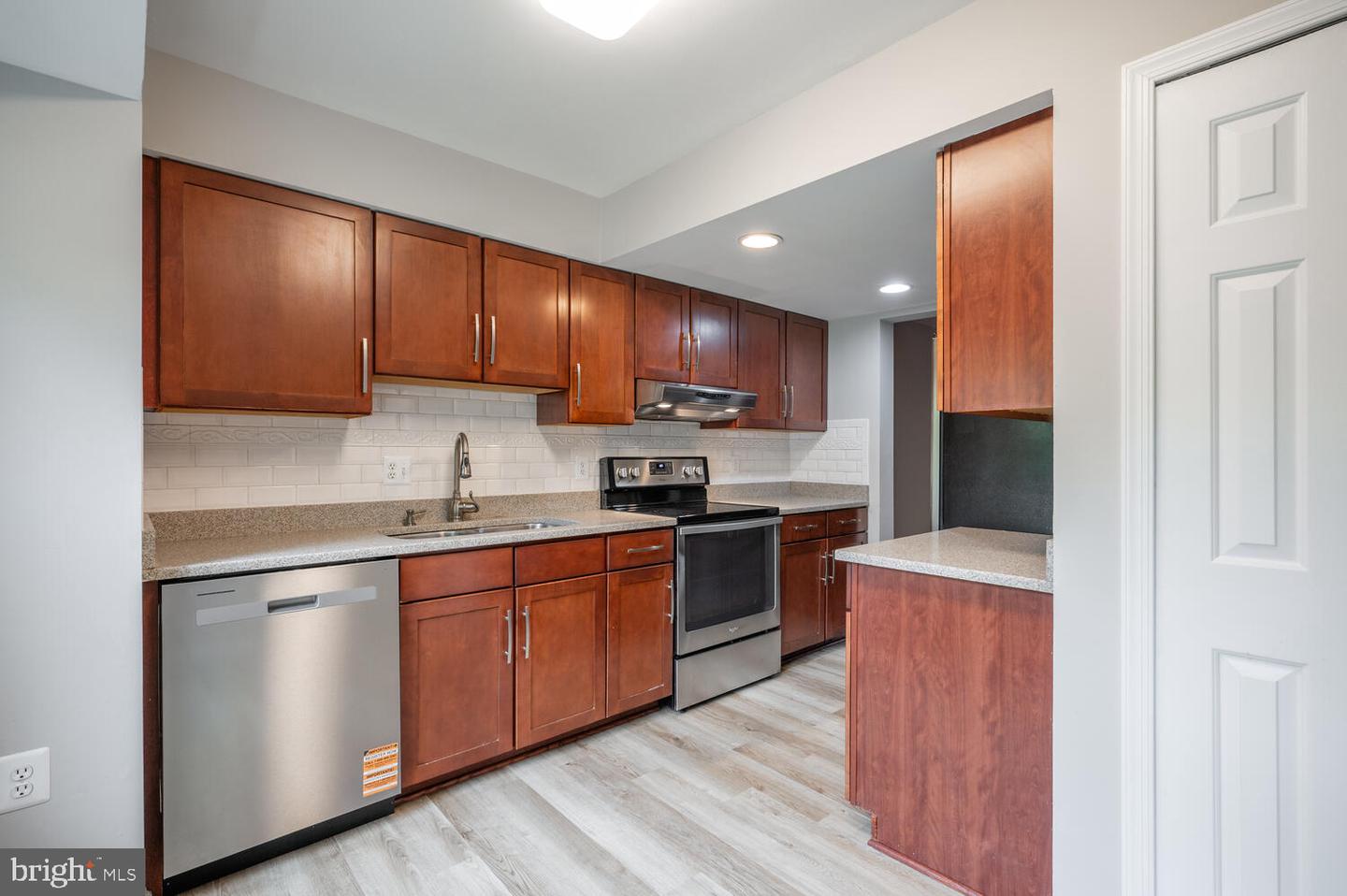 5102 SPRING BRANCH BLVD, DUMFRIES, Virginia 22025, 3 Bedrooms Bedrooms, ,3 BathroomsBathrooms,Residential,For sale,5102 SPRING BRANCH BLVD,VAPW2106096 MLS # VAPW2106096