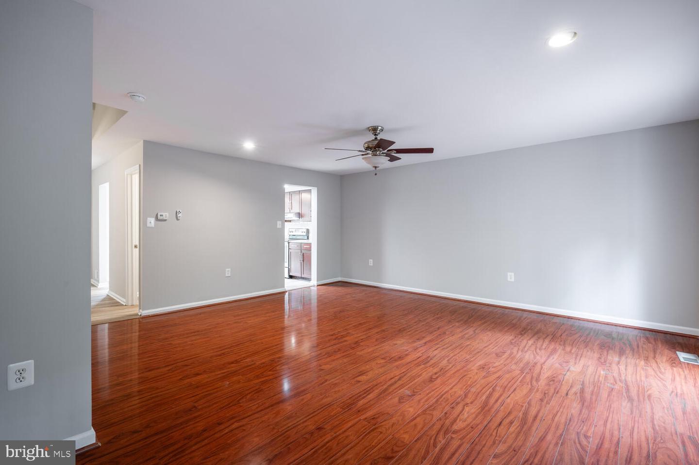 5102 SPRING BRANCH BLVD, DUMFRIES, Virginia 22025, 3 Bedrooms Bedrooms, ,3 BathroomsBathrooms,Residential,For sale,5102 SPRING BRANCH BLVD,VAPW2106096 MLS # VAPW2106096