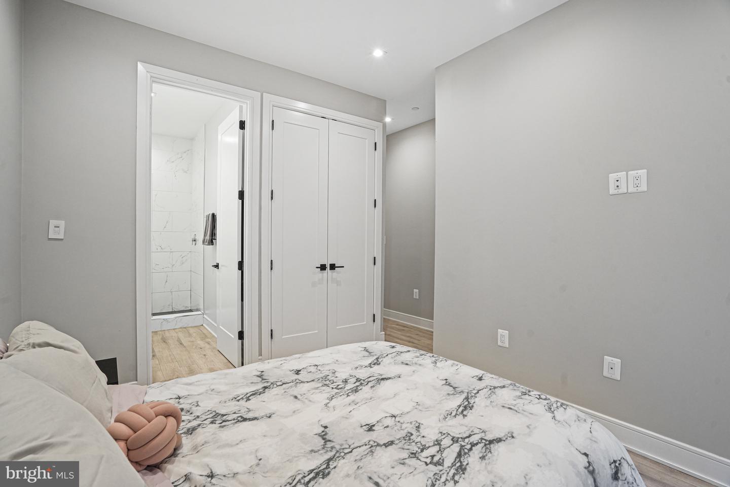 725 EUCLID ST NW #1, WASHINGTON, District Of Columbia 20001, 2 Bedrooms Bedrooms, ,2 BathroomsBathrooms,Residential,For sale,725 EUCLID ST NW #1,DCDC2227342 MLS # DCDC2227342