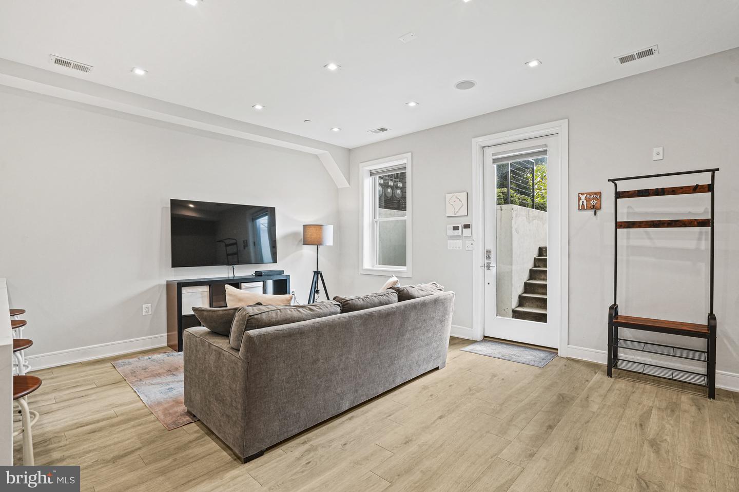 725 EUCLID ST NW #1, WASHINGTON, District Of Columbia 20001, 2 Bedrooms Bedrooms, ,2 BathroomsBathrooms,Residential,For sale,725 EUCLID ST NW #1,DCDC2227342 MLS # DCDC2227342