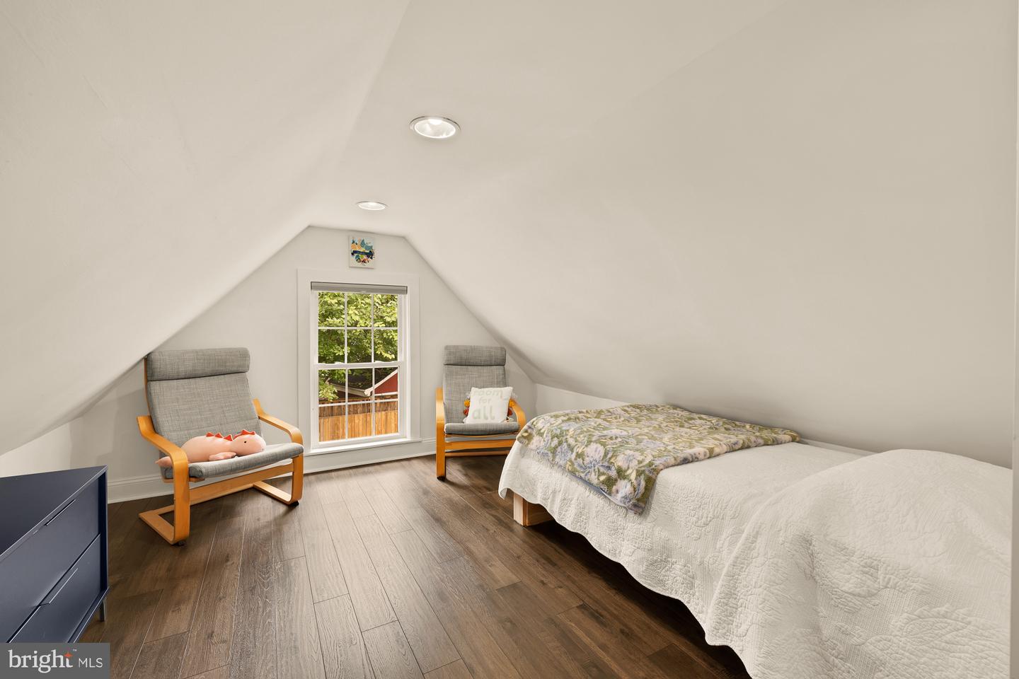 6728 BARRETT RD, FALLS CHURCH, Virginia 22042, 3 Bedrooms Bedrooms, 9 Rooms Rooms,2 BathroomsBathrooms,Residential,For sale,6728 BARRETT RD,VAFX2274740 MLS # VAFX2274740
