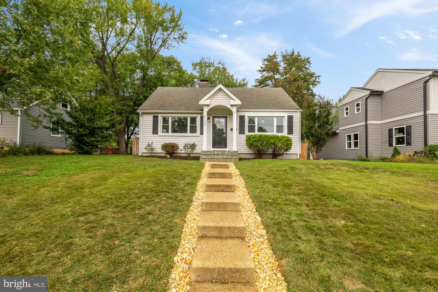 6728 BARRETT RD, FALLS CHURCH, Virginia 22042, 3 Bedrooms Bedrooms, 9 Rooms Rooms,2 BathroomsBathrooms,Residential,For sale,6728 BARRETT RD,VAFX2274740 MLS # VAFX2274740