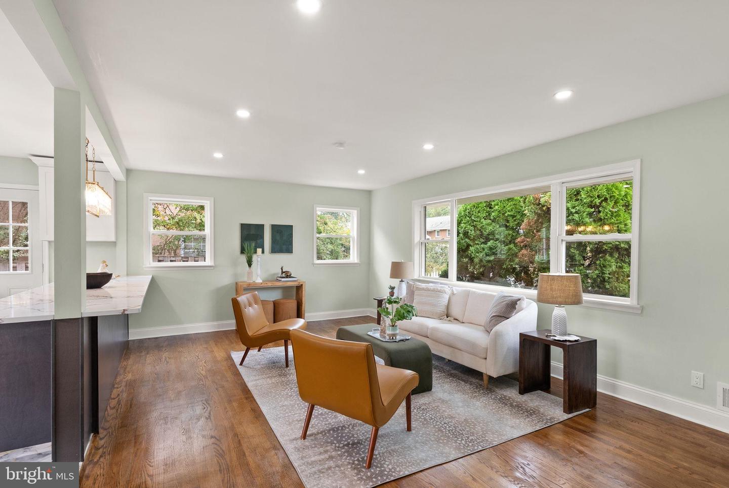 306 N MADISON ST, ARLINGTON, Virginia 22203, 5 Bedrooms Bedrooms, 13 Rooms Rooms,3 BathroomsBathrooms,Residential,For sale,306 N MADISON ST,VAAR2065000 MLS # VAAR2065000