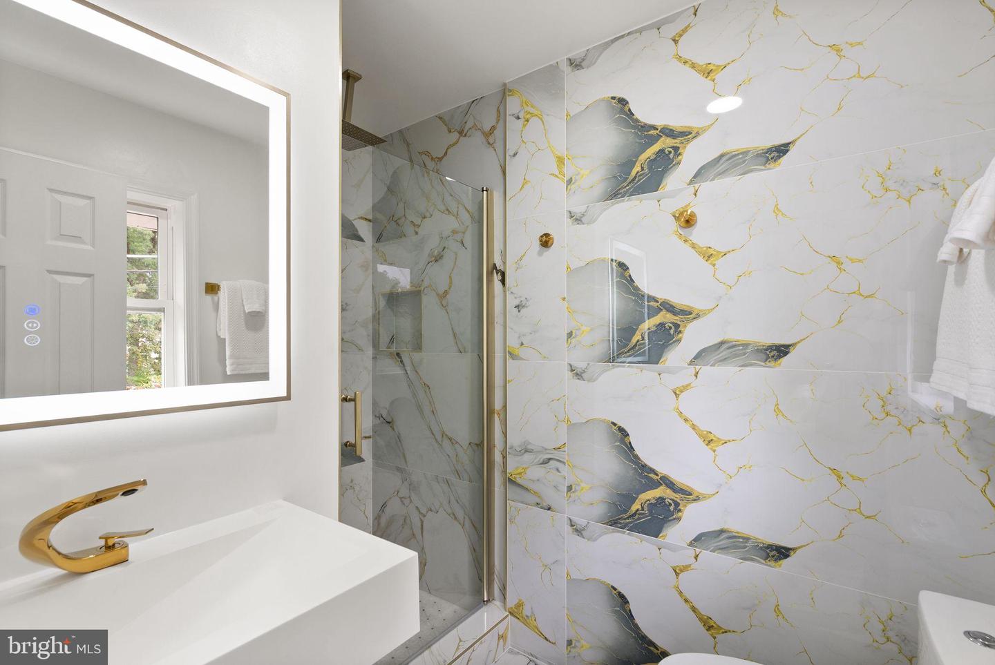 306 N MADISON ST, ARLINGTON, Virginia 22203, 5 Bedrooms Bedrooms, 13 Rooms Rooms,3 BathroomsBathrooms,Residential,For sale,306 N MADISON ST,VAAR2065000 MLS # VAAR2065000