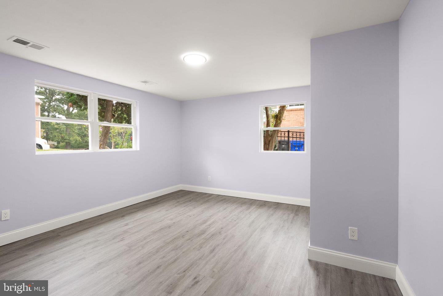 306 N MADISON ST, ARLINGTON, Virginia 22203, 5 Bedrooms Bedrooms, 13 Rooms Rooms,3 BathroomsBathrooms,Residential,For sale,306 N MADISON ST,VAAR2065000 MLS # VAAR2065000