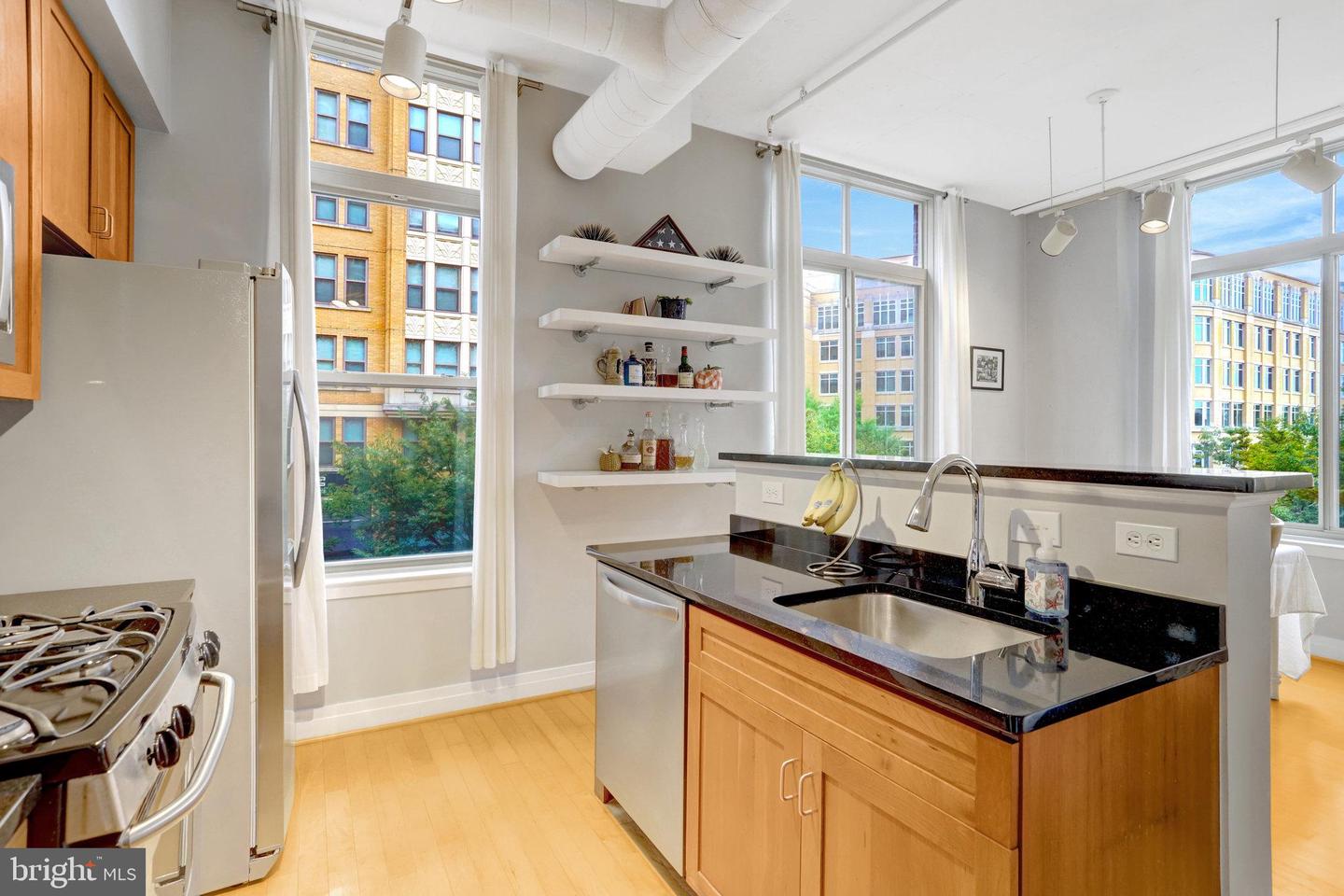 1205 N GARFIELD ST #308, ARLINGTON, Virginia 22201, 2 Bedrooms Bedrooms, ,2 BathroomsBathrooms,Residential,For sale,1205 N GARFIELD ST #308,VAAR2065012 MLS # VAAR2065012