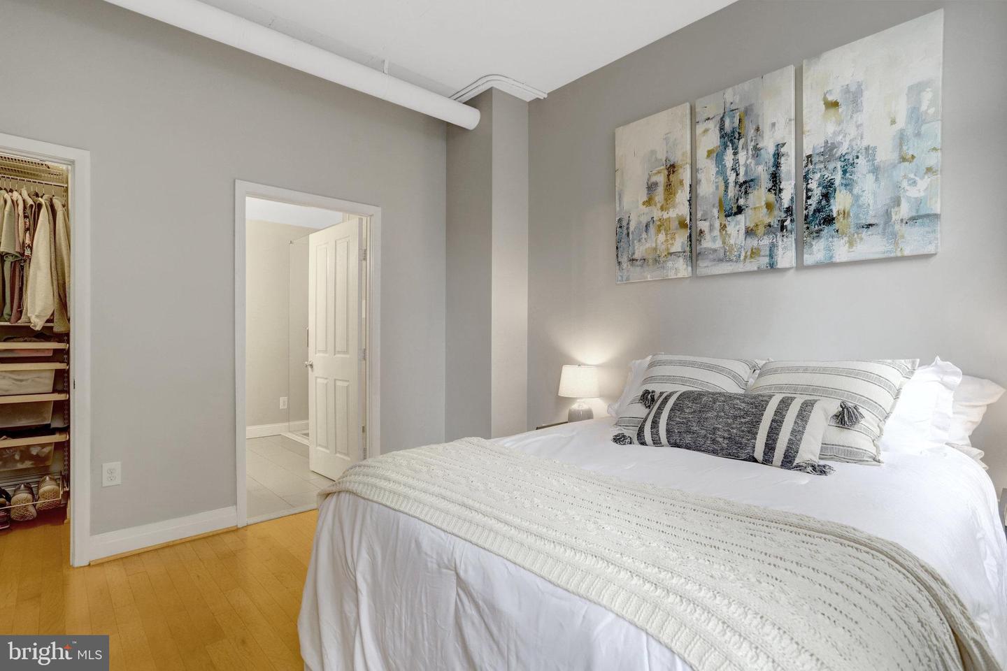 1205 N GARFIELD ST #308, ARLINGTON, Virginia 22201, 2 Bedrooms Bedrooms, ,2 BathroomsBathrooms,Residential,For sale,1205 N GARFIELD ST #308,VAAR2065012 MLS # VAAR2065012