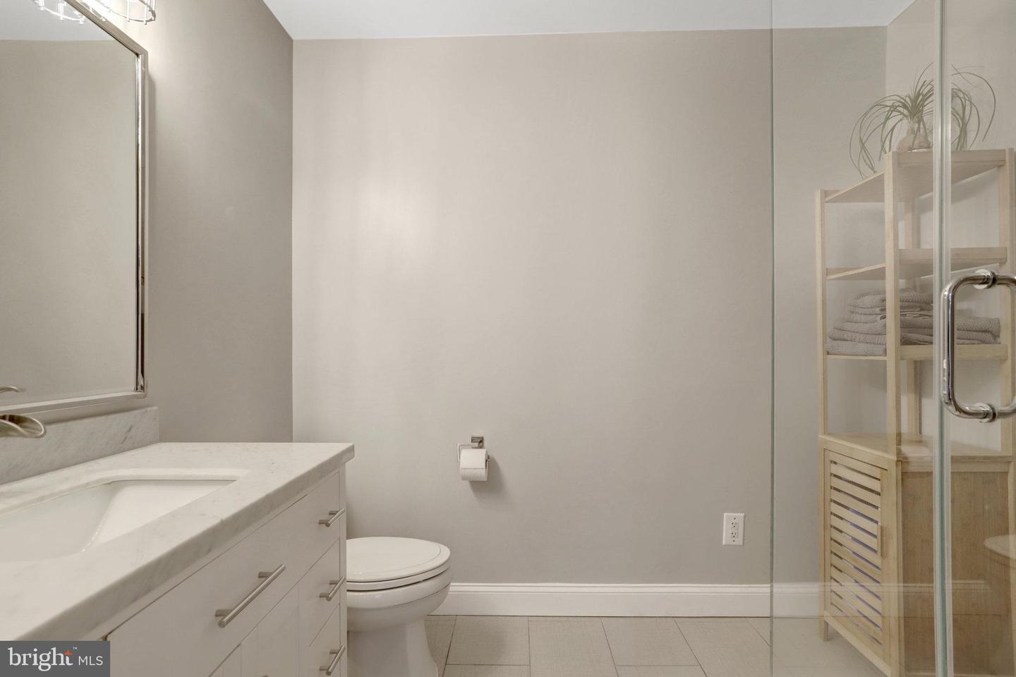 1205 N GARFIELD ST #308, ARLINGTON, Virginia 22201, 2 Bedrooms Bedrooms, ,2 BathroomsBathrooms,Residential,For sale,1205 N GARFIELD ST #308,VAAR2065012 MLS # VAAR2065012