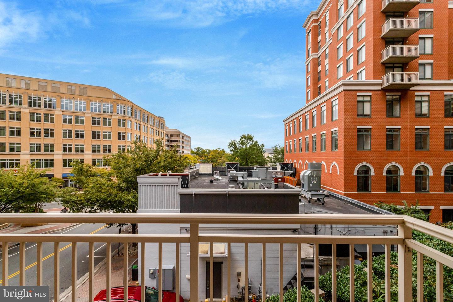 1205 N GARFIELD ST #308, ARLINGTON, Virginia 22201, 2 Bedrooms Bedrooms, ,2 BathroomsBathrooms,Residential,For sale,1205 N GARFIELD ST #308,VAAR2065012 MLS # VAAR2065012