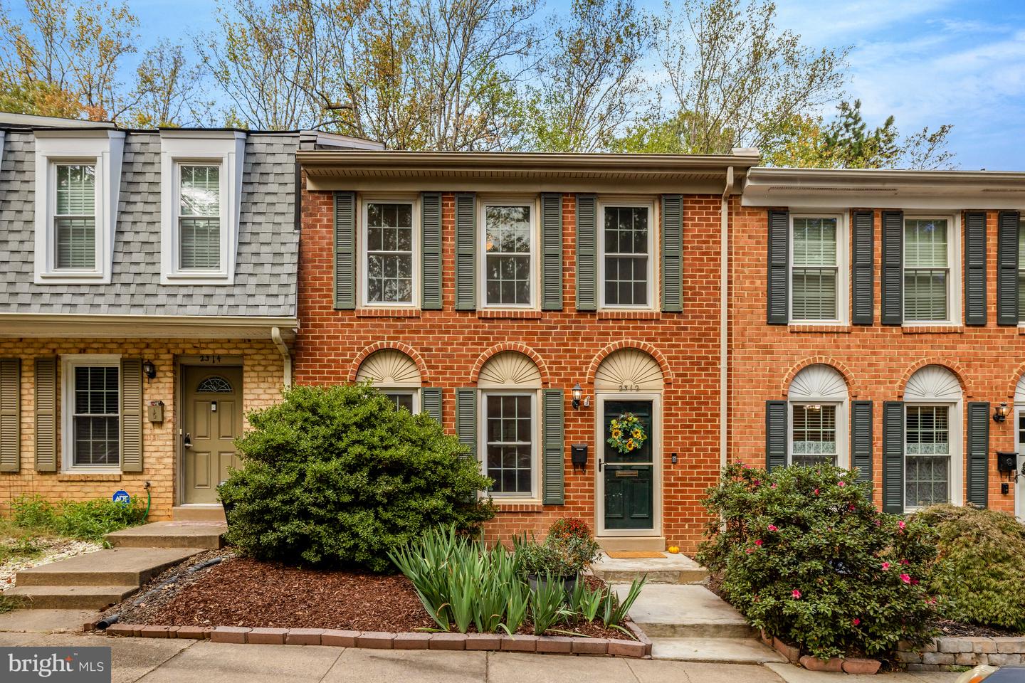 2312 HORSEFERRY CT, RESTON, Virginia 20191, 3 Bedrooms Bedrooms, 12 Rooms Rooms,2 BathroomsBathrooms,Residential,For sale,2312 HORSEFERRY CT,VAFX2274784 MLS # VAFX2274784