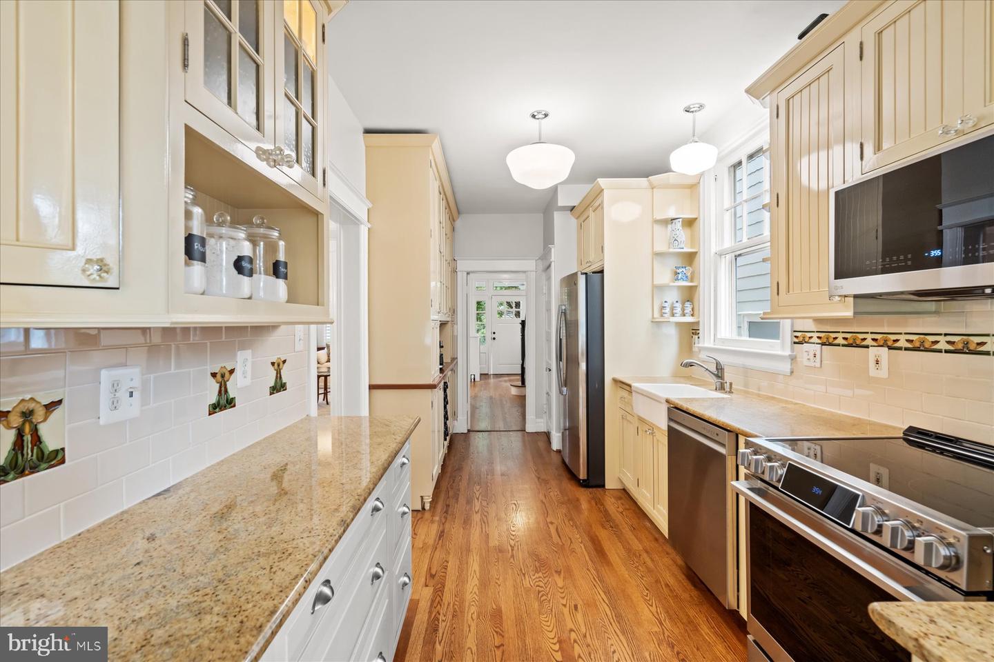 3939 LIVINGSTON ST NW, WASHINGTON, District Of Columbia 20015, 4 Bedrooms Bedrooms, ,3 BathroomsBathrooms,Residential,For sale,3939 LIVINGSTON ST NW,DCDC2227450 MLS # DCDC2227450