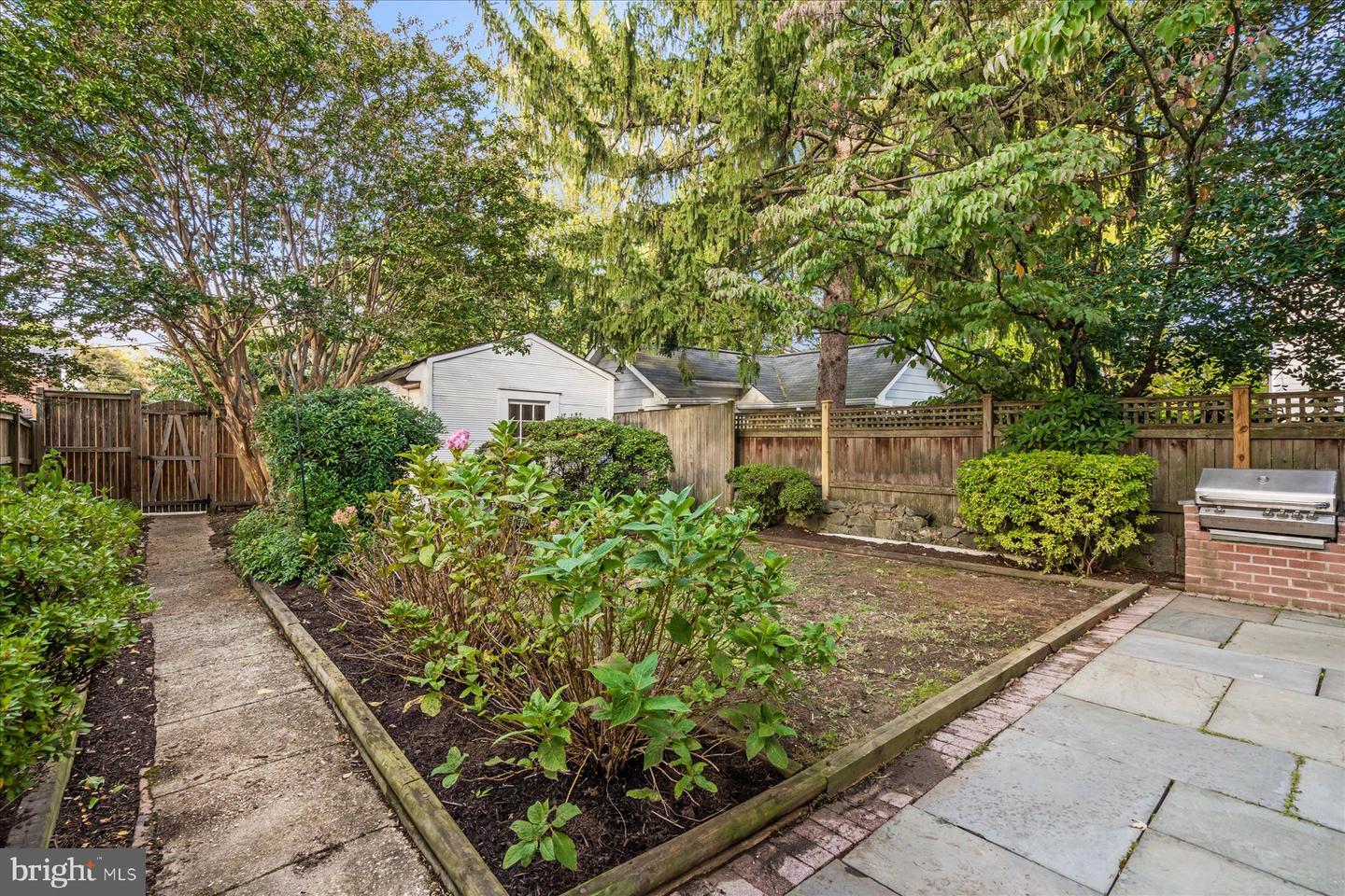 3939 LIVINGSTON ST NW, WASHINGTON, District Of Columbia 20015, 4 Bedrooms Bedrooms, ,3 BathroomsBathrooms,Residential,For sale,3939 LIVINGSTON ST NW,DCDC2227450 MLS # DCDC2227450
