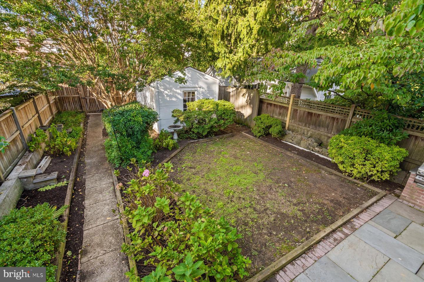 3939 LIVINGSTON ST NW, WASHINGTON, District Of Columbia 20015, 4 Bedrooms Bedrooms, ,3 BathroomsBathrooms,Residential,For sale,3939 LIVINGSTON ST NW,DCDC2227450 MLS # DCDC2227450