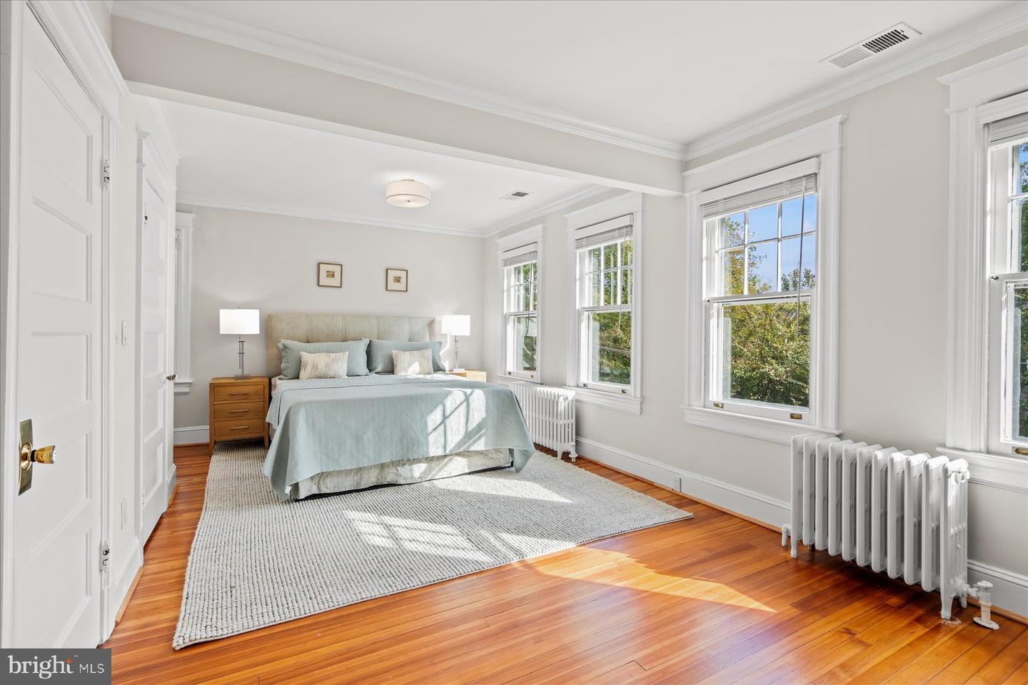 3939 LIVINGSTON ST NW, WASHINGTON, District Of Columbia 20015, 4 Bedrooms Bedrooms, ,3 BathroomsBathrooms,Residential,For sale,3939 LIVINGSTON ST NW,DCDC2227450 MLS # DCDC2227450