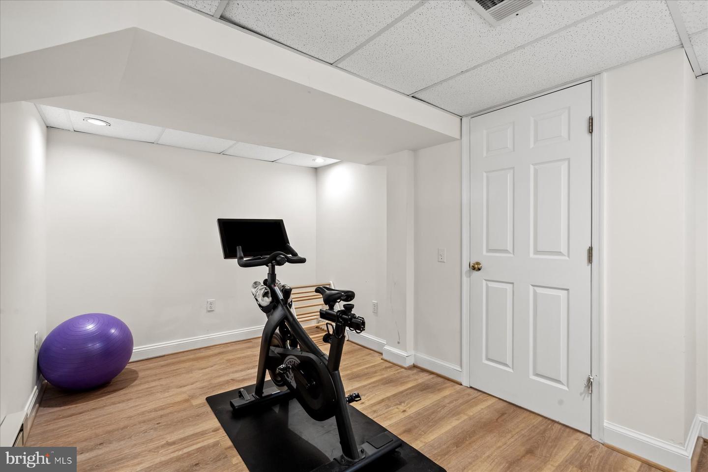 3939 LIVINGSTON ST NW, WASHINGTON, District Of Columbia 20015, 4 Bedrooms Bedrooms, ,3 BathroomsBathrooms,Residential,For sale,3939 LIVINGSTON ST NW,DCDC2227450 MLS # DCDC2227450