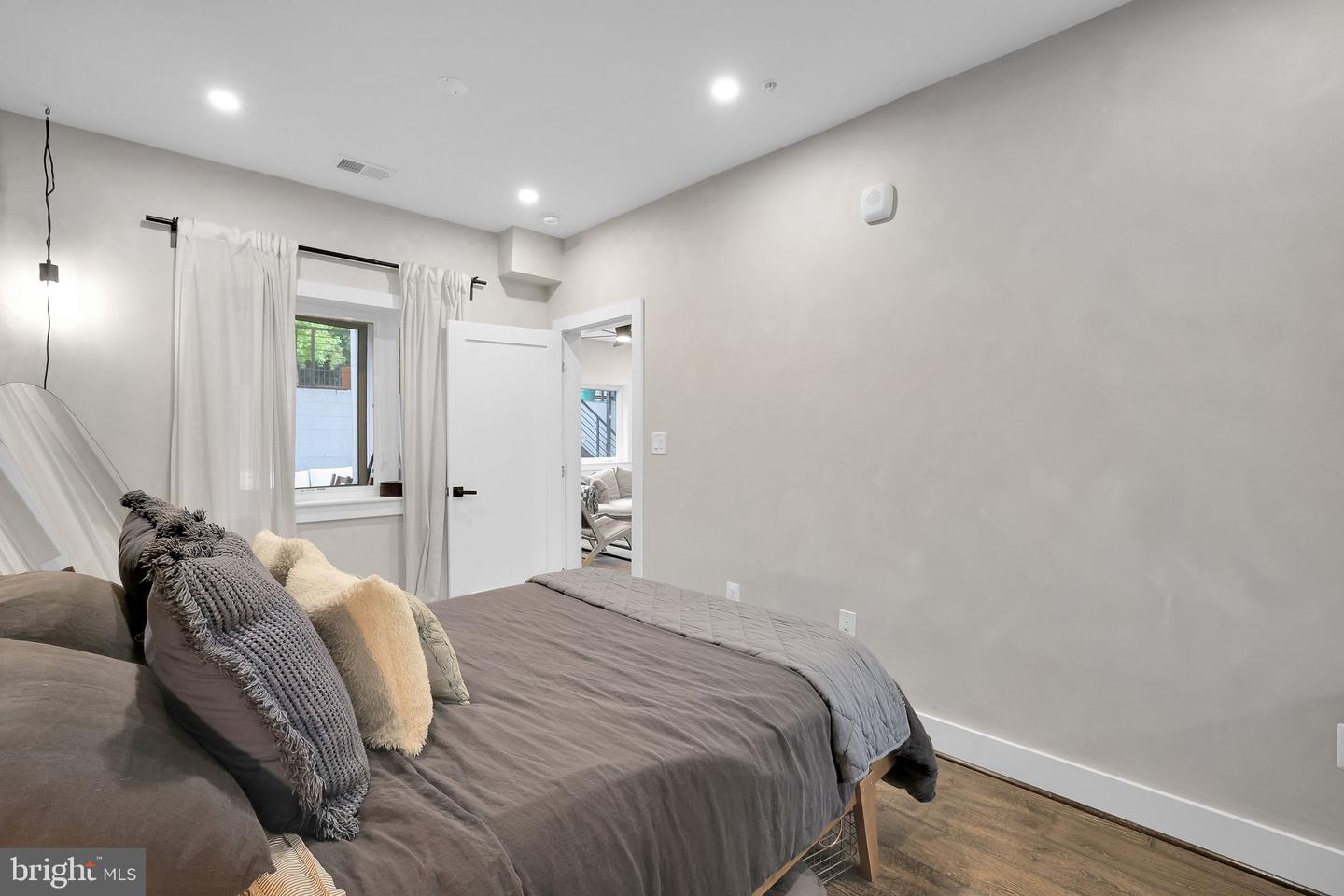 712 KEARNY ST NE #5, WASHINGTON, District Of Columbia 20017, 2 Bedrooms Bedrooms, ,2 BathroomsBathrooms,Residential,For sale,712 KEARNY ST NE #5,DCDC2227454 MLS # DCDC2227454