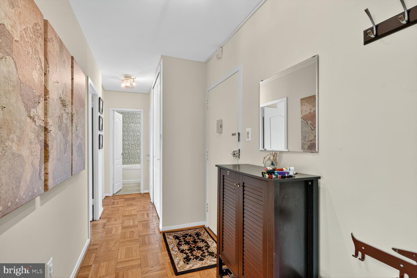 4000 TUNLAW RD NW #1026, WASHINGTON, District Of Columbia 20007, 2 Bedrooms Bedrooms, ,2 BathroomsBathrooms,Residential,For sale,4000 TUNLAW RD NW #1026,DCDC2227466 MLS # DCDC2227466