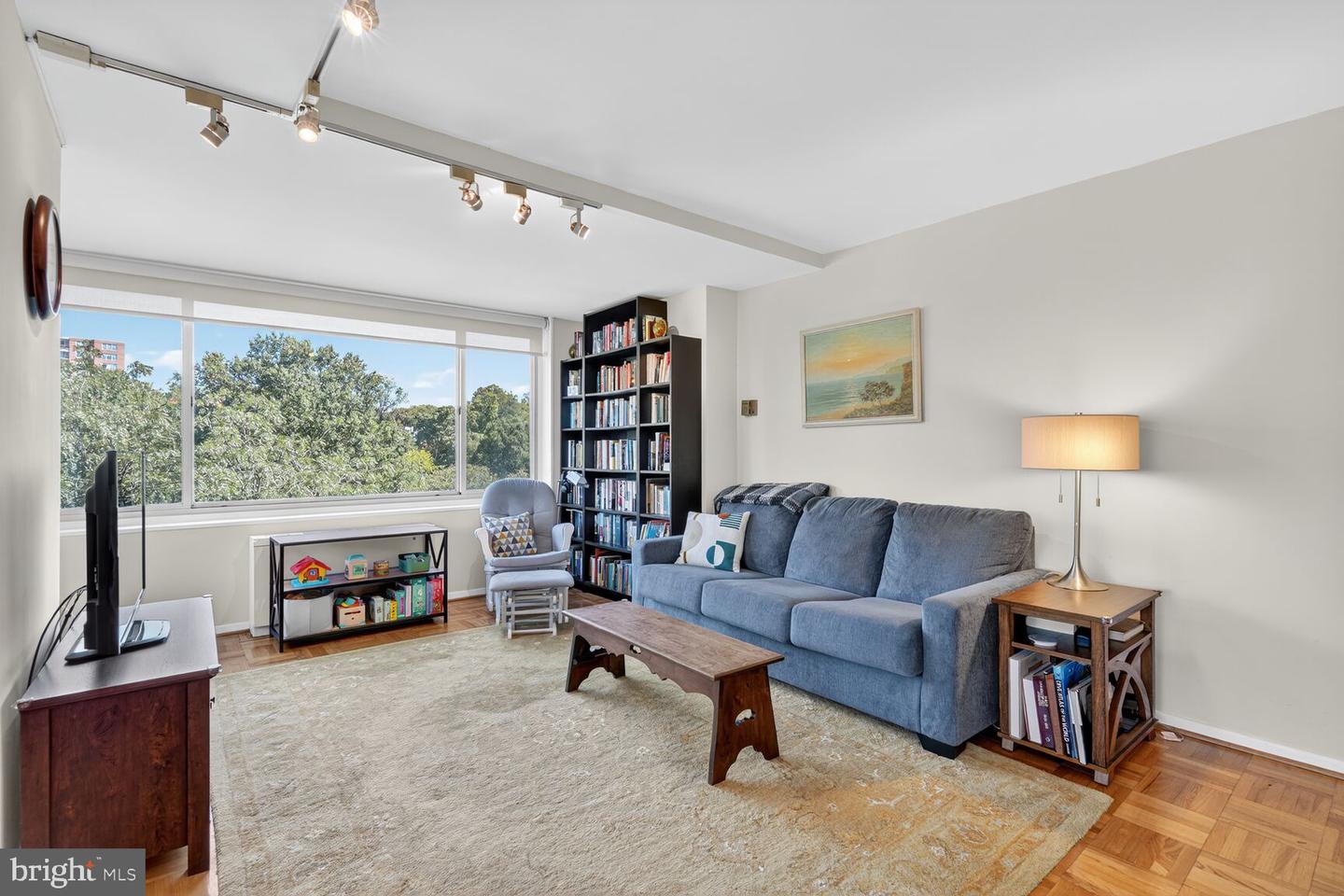 4000 TUNLAW RD NW #1026, WASHINGTON, District Of Columbia 20007, 2 Bedrooms Bedrooms, ,2 BathroomsBathrooms,Residential,For sale,4000 TUNLAW RD NW #1026,DCDC2227466 MLS # DCDC2227466